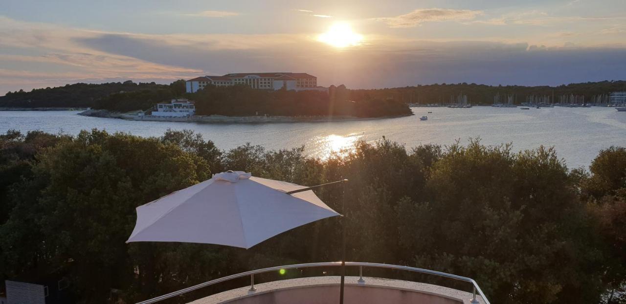 Apartments Seafront Villa Pula Dış mekan fotoğraf