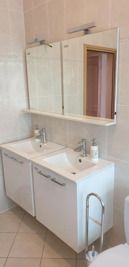 Apartments Seafront Villa Pula Dış mekan fotoğraf
