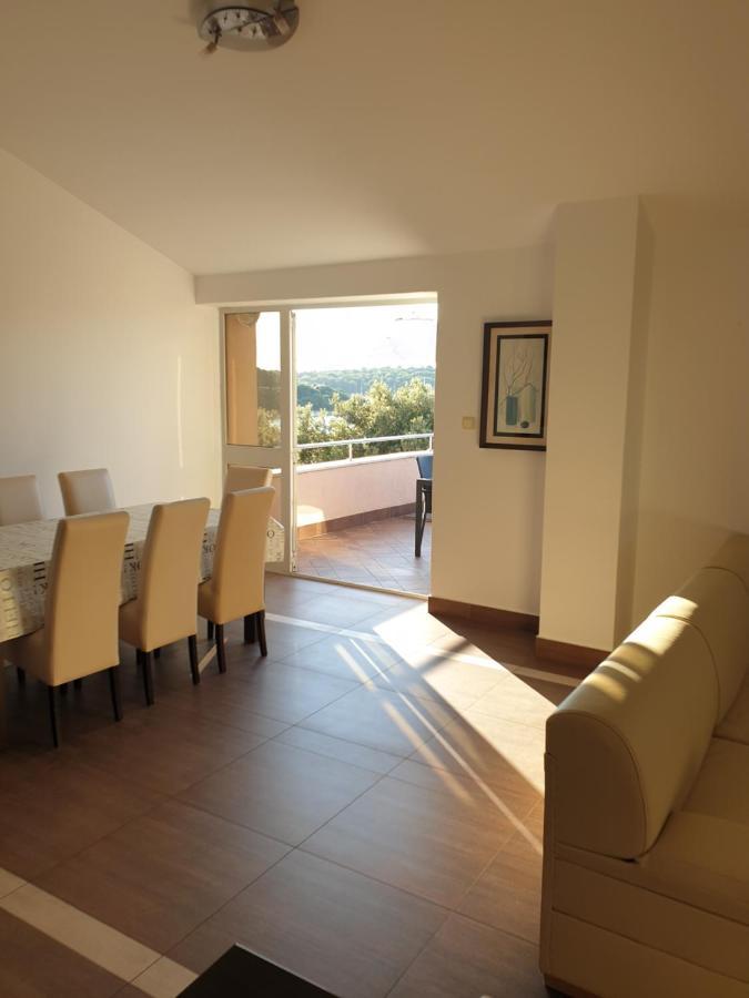 Apartments Seafront Villa Pula Dış mekan fotoğraf
