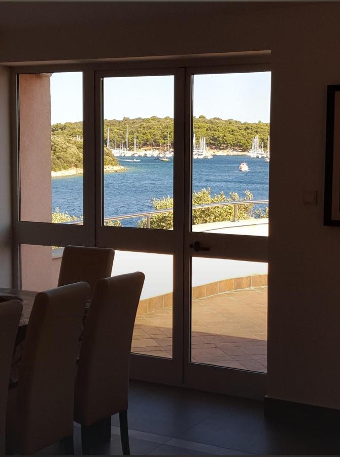 Apartments Seafront Villa Pula Dış mekan fotoğraf