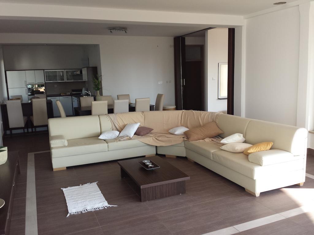 Apartments Seafront Villa Pula Dış mekan fotoğraf