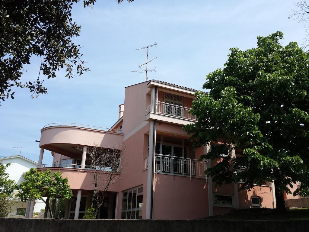 Apartments Seafront Villa Pula Dış mekan fotoğraf