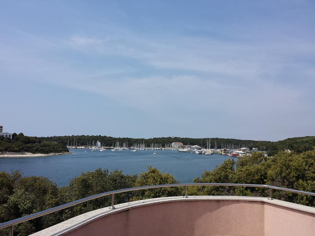 Apartments Seafront Villa Pula Dış mekan fotoğraf